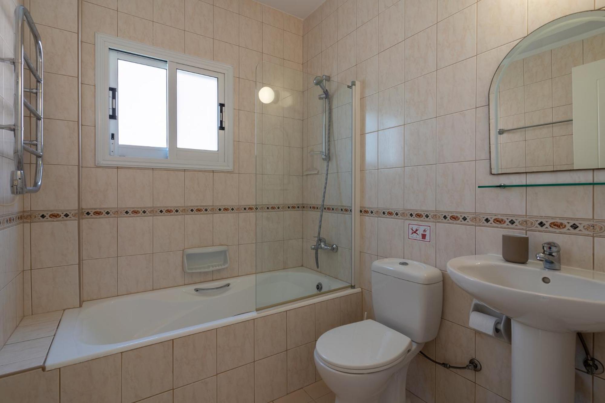 Tropical Paradise In Harbour Paphos, & Close To Paphos