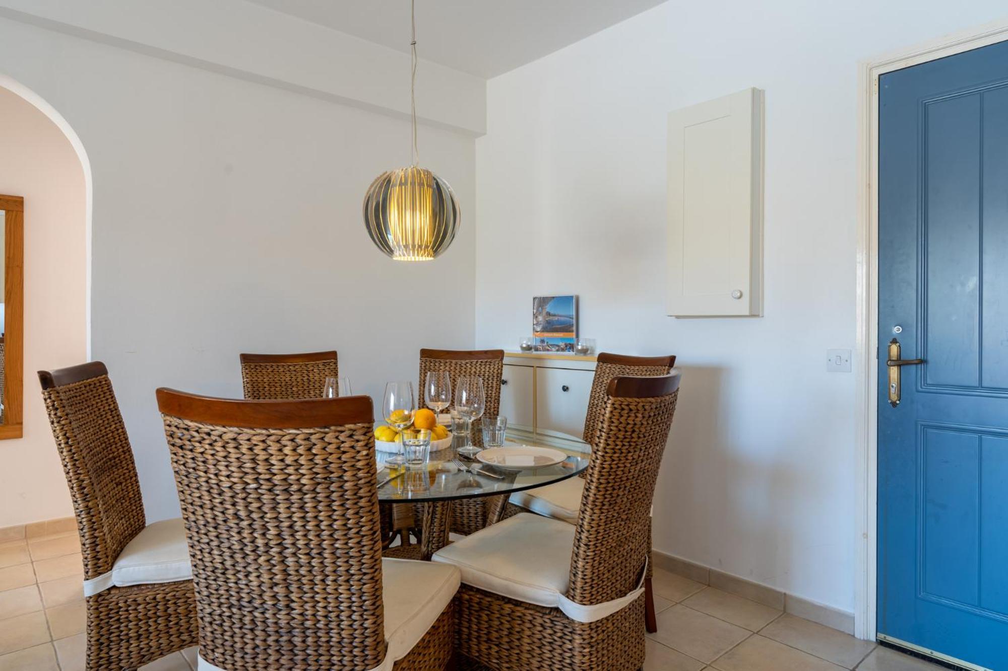 Διαμέρισμα Tropical Paradise In Harbour Paphos, & Close To