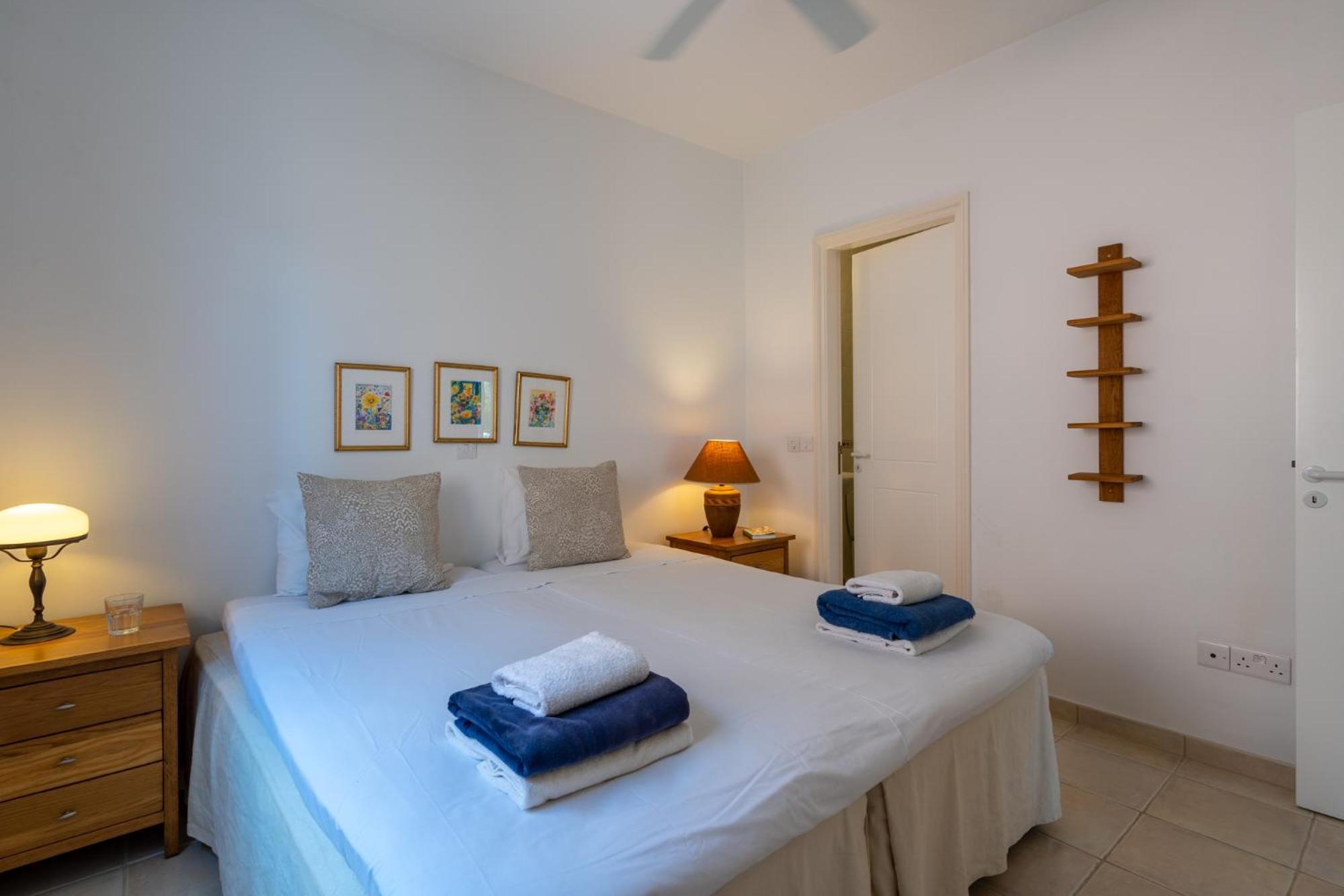 Tropical Paradise In Harbour Paphos, & Close To Appartement